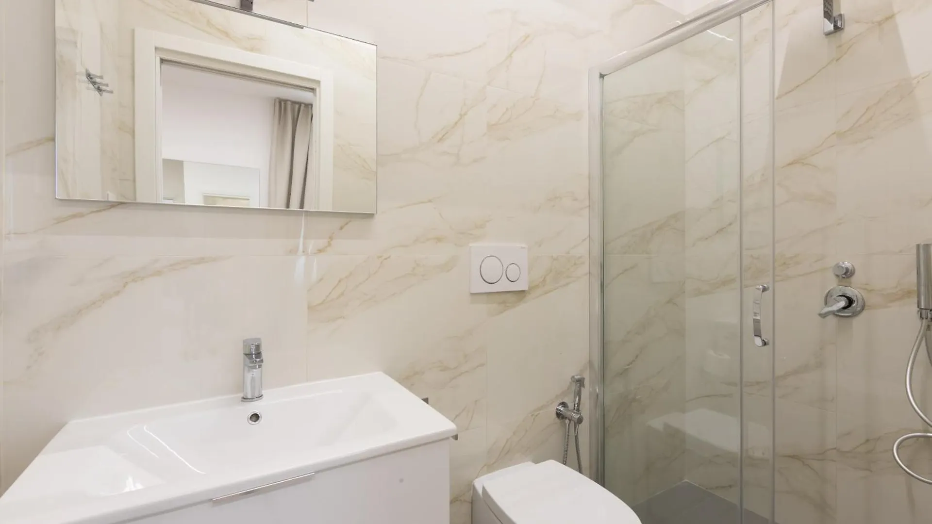 Suemy Rome B&B Bed & Breakfast