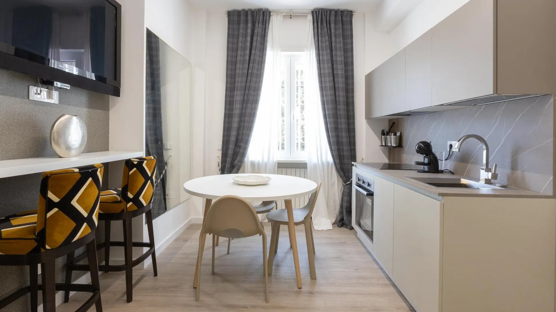 Suemy Rome B&B Bed & Breakfast