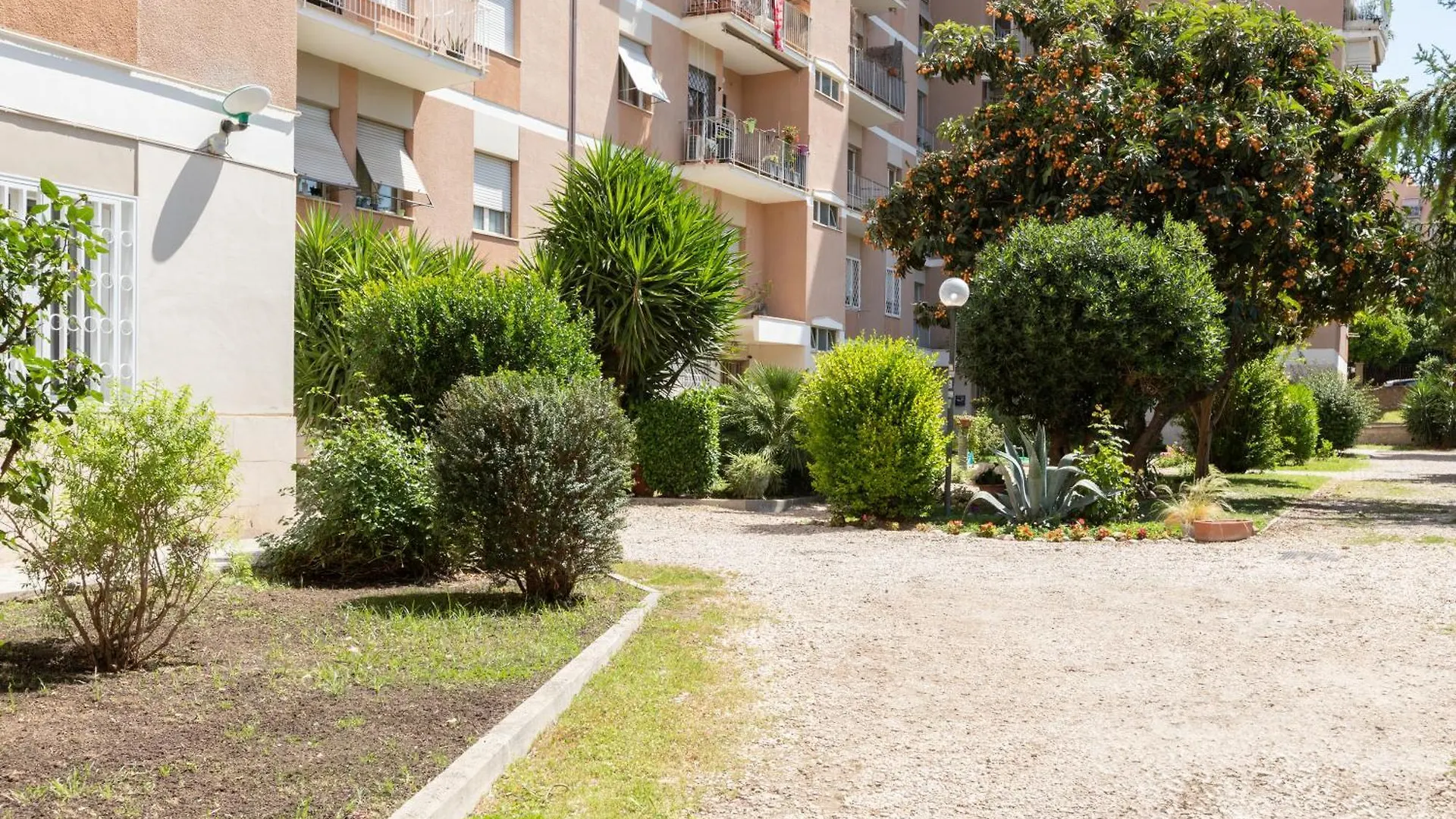 Suemy Rome B&B 0*,